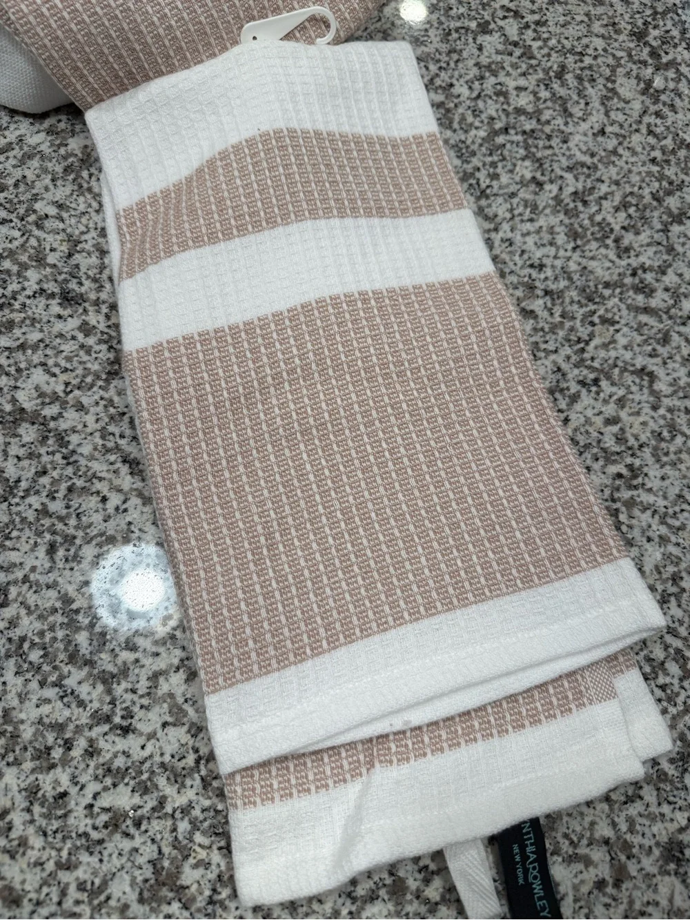 3x NWT Cynthia Rowley Kitchen Towels
